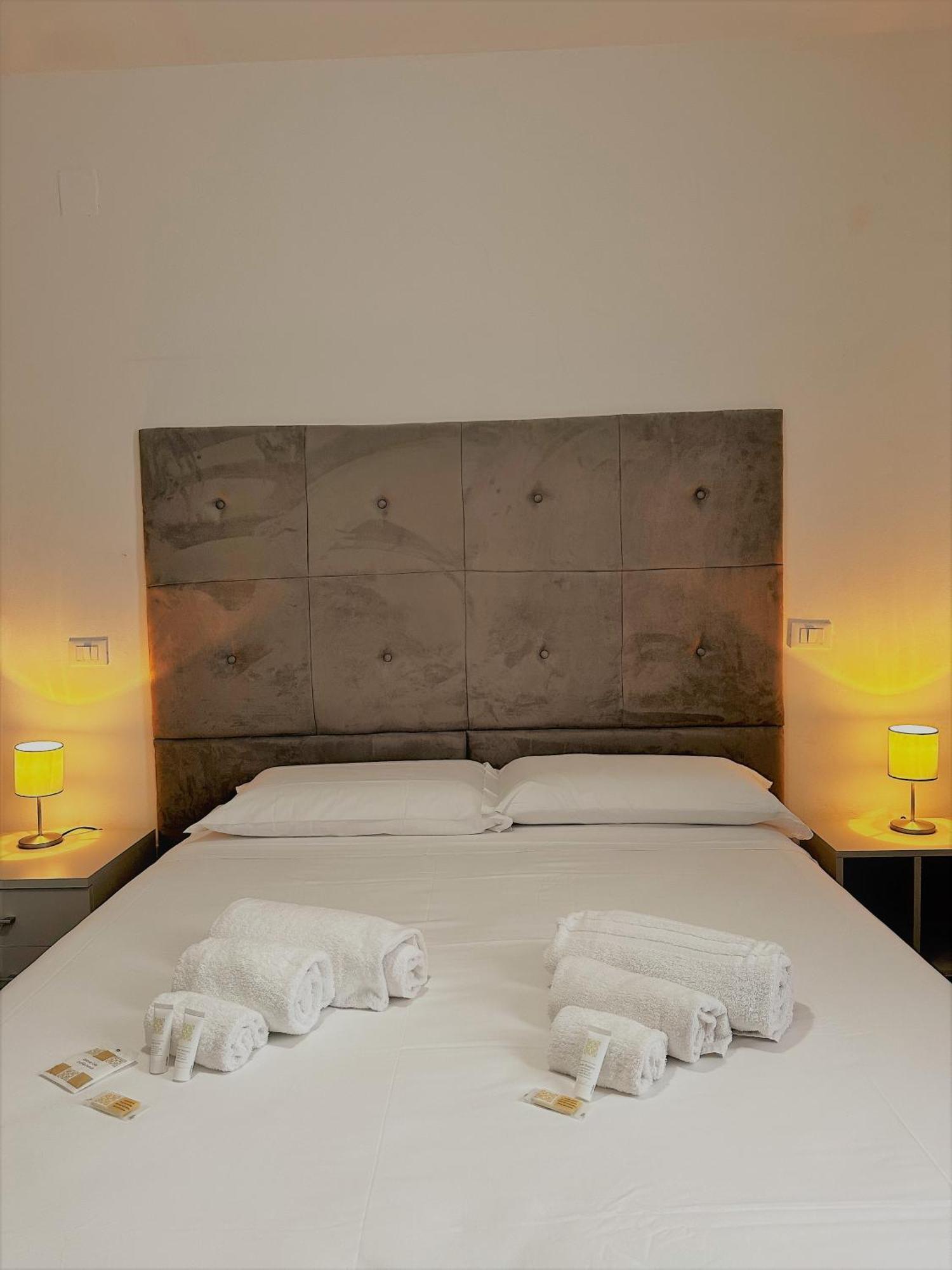Hotel The Flash - Venturina Terme Buitenkant foto