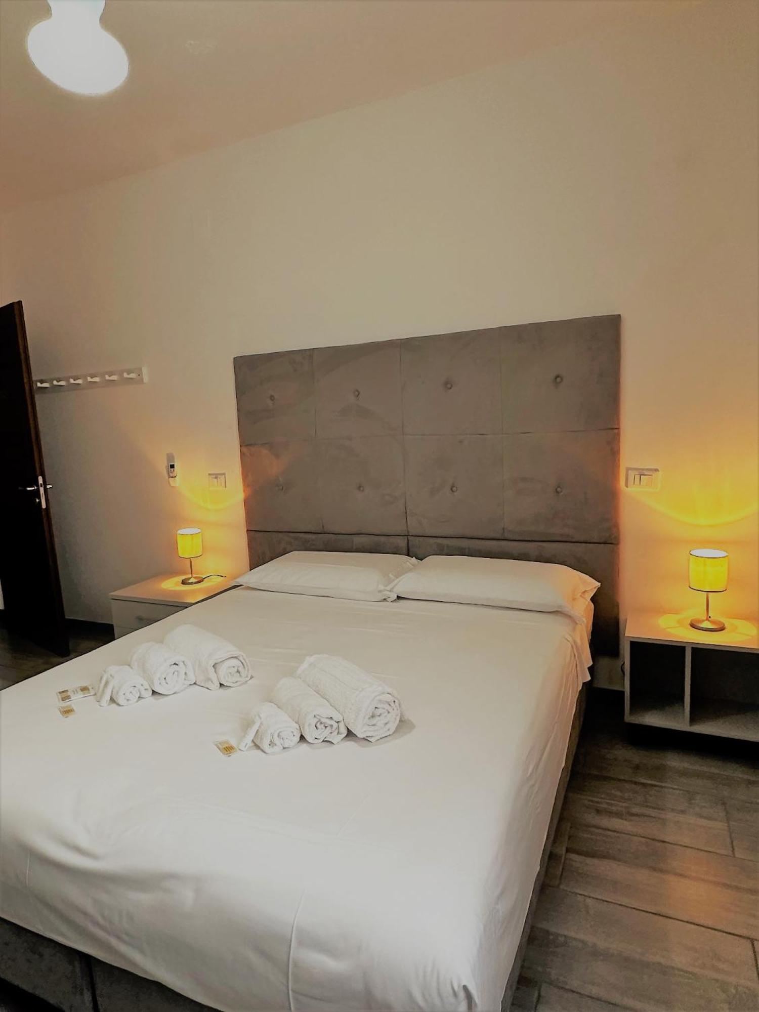 Hotel The Flash - Venturina Terme Buitenkant foto