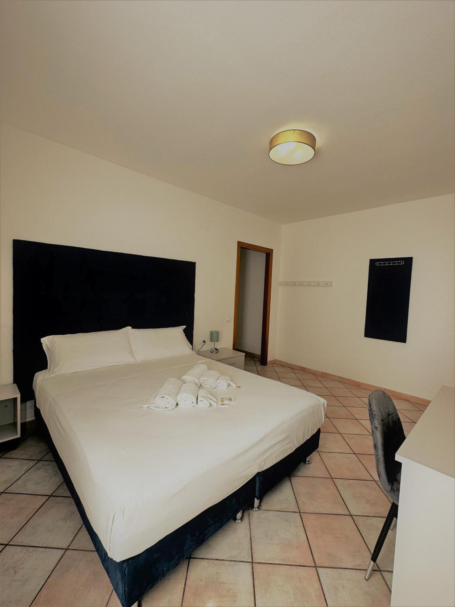 Hotel The Flash - Venturina Terme Buitenkant foto